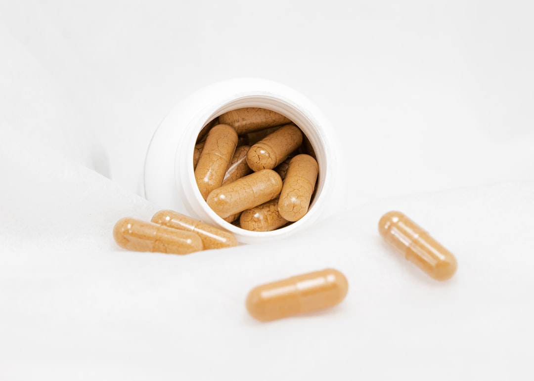 Caffeine supplement capsules and pills